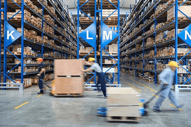 Warehouse storage RFID tracking